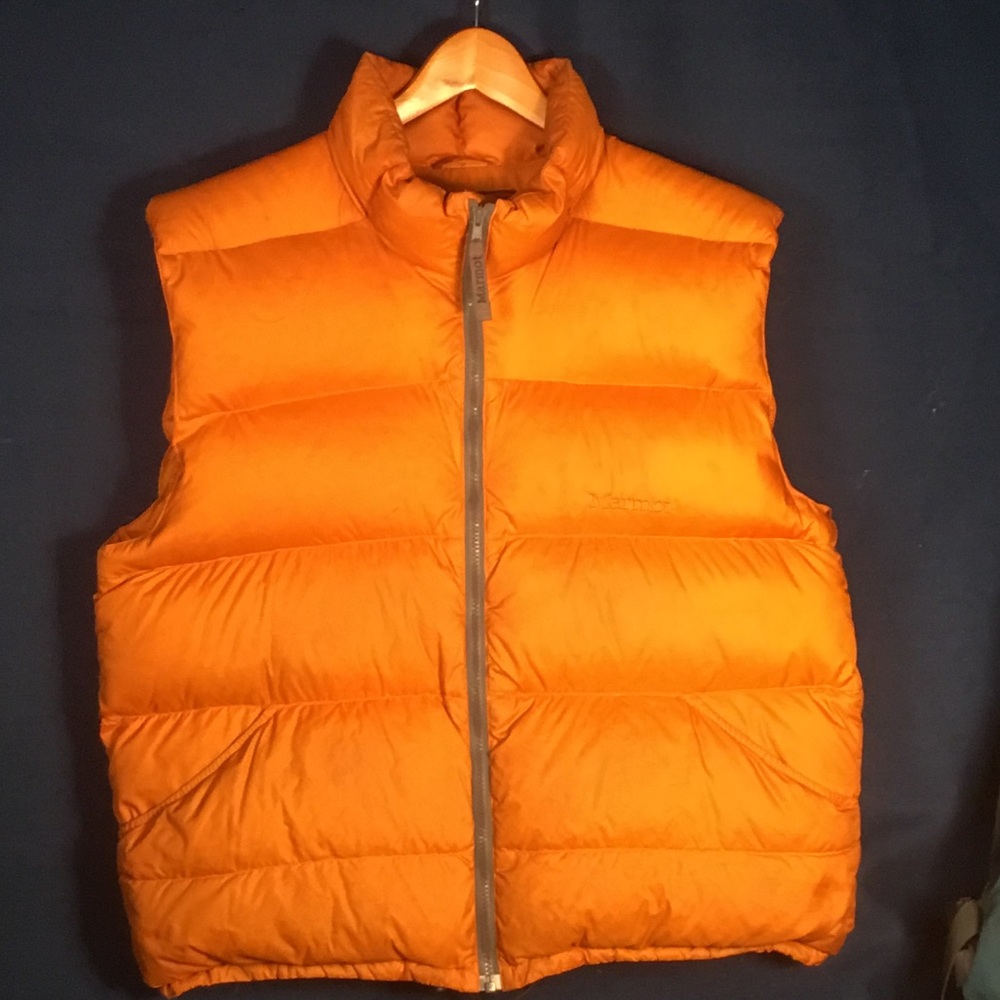 Vintage Marmot Down Vest
1990’s 
Good condition
Men’s L